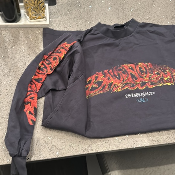 Balenciaga Offshore T- Shirt Large - Picture 2 of 5